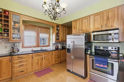 312 Perry Street, Albion, MI 49224 - Photo 8