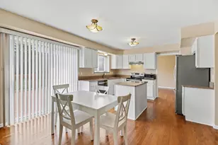 5910 Cedar Ridge Dr, Ann Arbor, MI 48103 - Photo 10