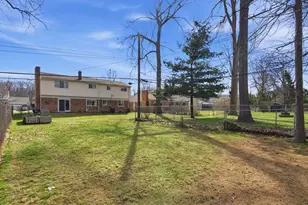 21467 Chestnut Ln, Farmington, MI 48336 - Photo 54