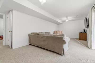 614 E Charles Street, Hastings, MI 49058 - Photo 22