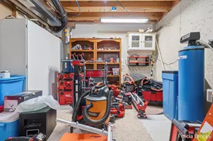 614 E Charles St, Hastings, MI 49058 - Photo 30