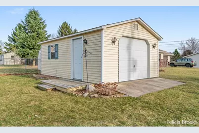 614 E Charles Street, Hastings, MI 49058 - Photo 38