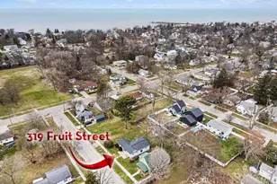 319 Fruit St, South Haven, MI 49090 - Photo 2
