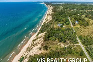 2989 S Lakeshore Dr, Ludington, MI 49431 - Photo 20