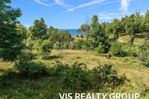 2989 S Lakeshore Dr, Ludington, MI 49431 - Photo 10