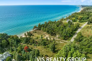 2989 S Lakeshore Dr, Ludington, MI 49431 - Photo 1