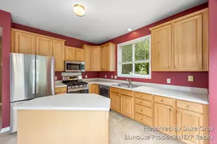 5542 Boxwood Ct SE, Grand Rapids, MI 49512 - Photo 8