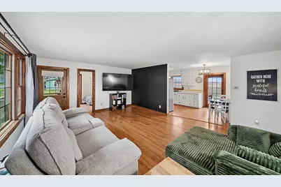 404 Sherwood Avenue, Three Oaks, MI 49128 - Photo 2