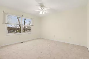 481 Village Oaks Ct, Ann Arbor, MI 48103 - Photo 10