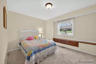 3430 Eastridge Ct NE, Grand Rapids, MI 49525 - Photo 12