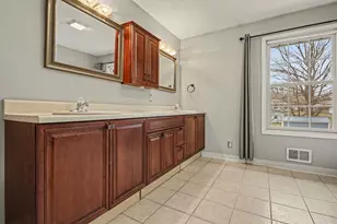 2461 Riverbend Dr, Benton Harbor, MI 49022 - Photo 14