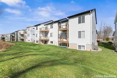 2368 Watertown Way NE, Grand Rapids, MI 49505 - Photo 34