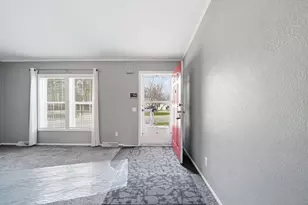 701 Missouri River Dr, Adrian, MI 49221 - Photo 4