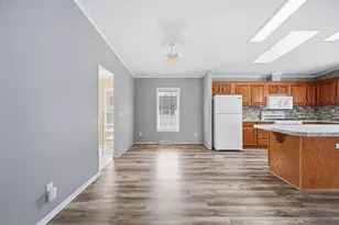 701 Missouri River Dr, Adrian, MI 49221 - Photo 10