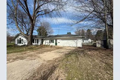 109 Prospect Street, Bangor, MI 49013 - Photo 2