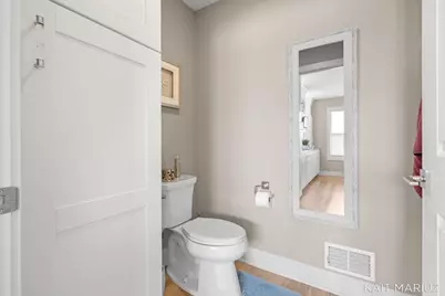 543 Macatawa Avenue, Holland, MI 49423 - Photo 42