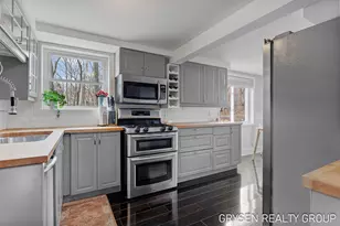 3631 Minnie Ave SW, Wyoming, MI 49519 - Photo 6