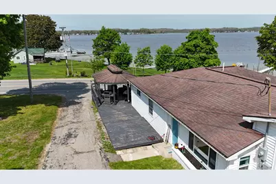 19276 4th Street, Chippewa Lake, MI 49320 - Photo 2