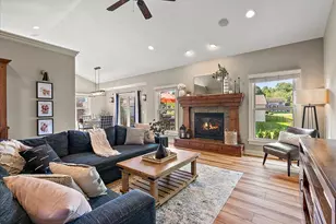 2678 Hawthorne Ct, Jenison, MI 49428 - Photo 4