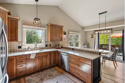 2678 Hawthorne Court, Jenison, MI 49428 - Photo 8