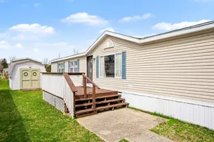 69205 Garver Lake Rd, Edwardsburg, MI 49112 - Photo 2