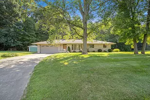 301 Woodland Dr, Buchanan, MI 49107 - Photo 42