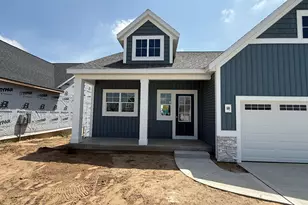 10124 Strawberry Ln, Zeeland, MI 49464 - Photo 2