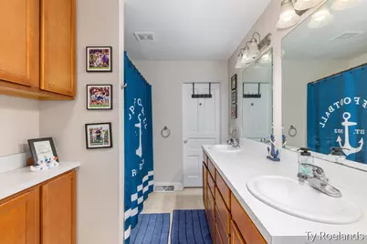 334 Central Avenue, Holland, MI 49423 - Photo 14