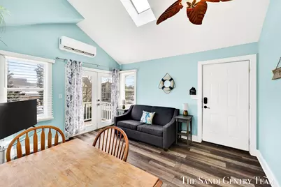 209 Clinton Avenue, Grand Haven, MI 49417 - Photo 24