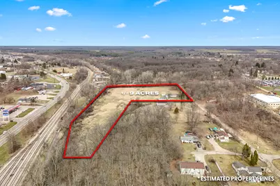 104 McClellan Street, Hillsdale, MI 49242 - Photo 1