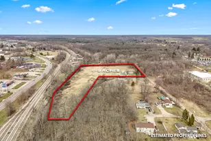 104 McClellan St, Hillsdale, MI 49242 - Photo 1