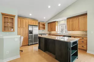 467 Timberlake Dr W, Holland, MI 49424 - Photo 10