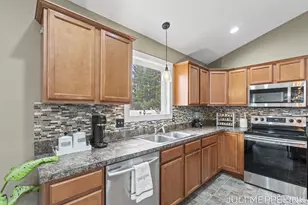 8700 142nd Ave, West Olive, MI 49460 - Photo 10