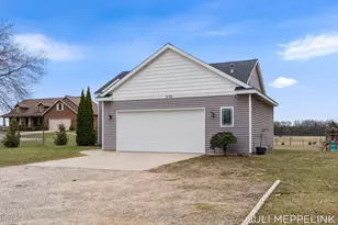 8700 142nd Ave, West Olive, MI 49460 - Photo 2