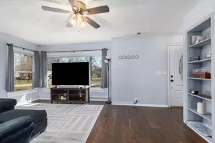 131 Oak St, Wayland, MI 49348 - Photo 4