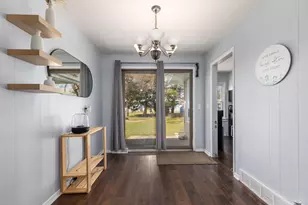 131 Oak St, Wayland, MI 49348 - Photo 6