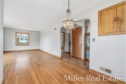 227 W Benson Street, Hastings, MI 49058 - Photo 14