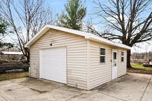 2424 Nichols Rd, Kalamazoo, MI 49004 - Photo 14