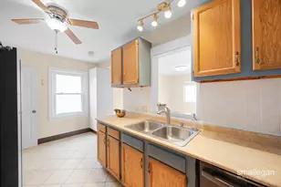 1011 Johnston St SE, Grand Rapids, MI 49507 - Photo 4