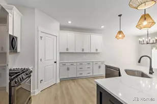 6607 Timber Crst Dr NE, Rockford, MI 49341 - Photo 8