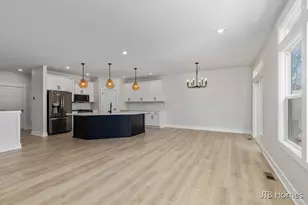 6607 Timber Crst Dr NE, Rockford, MI 49341 - Photo 6