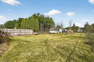 4546 E Berry Rd, Pleasant Lake, MI 49272 - Photo 40