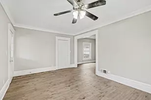 905 N Sycamore St, Lansing, MI 48906 - Photo 14