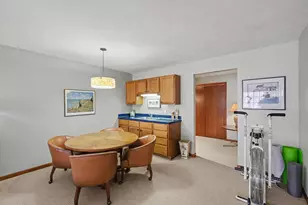 1275 Suncrest Dr NE, Grand Rapids, MI 49525 - Photo 18