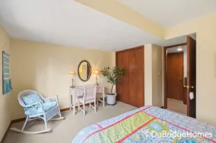 1275 Suncrest Dr NE, Grand Rapids, MI 49525 - Photo 20