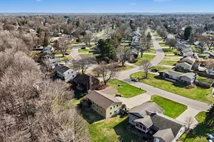 8270 Birchwood Ave, Jenison, MI 49428 - Photo 28