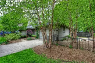 2020 Argentina Dr SE, Grand Rapids, MI 49506 - Photo 8