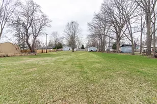 553 W Middle St, Chelsea, MI 48118 - Photo 34