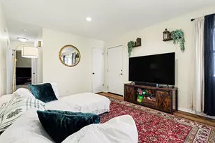 133 W Hughes St, Marshall, MI 49068 - Photo 4