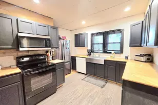 12409 Bellevue Rd, Battle Creek, MI 49014 - Photo 8